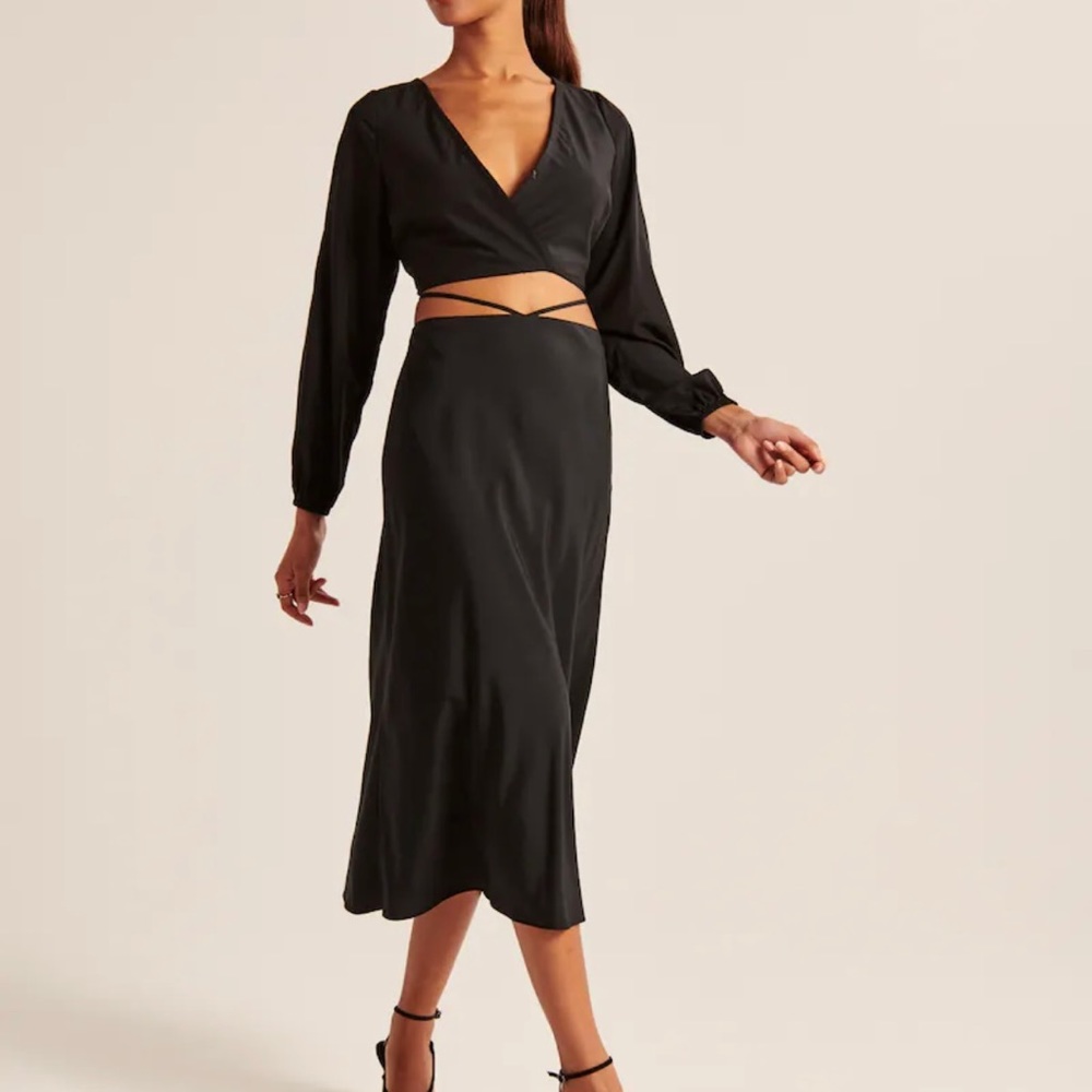 Abercrombie and Fitch Tie-Waist Midaxi Skirt